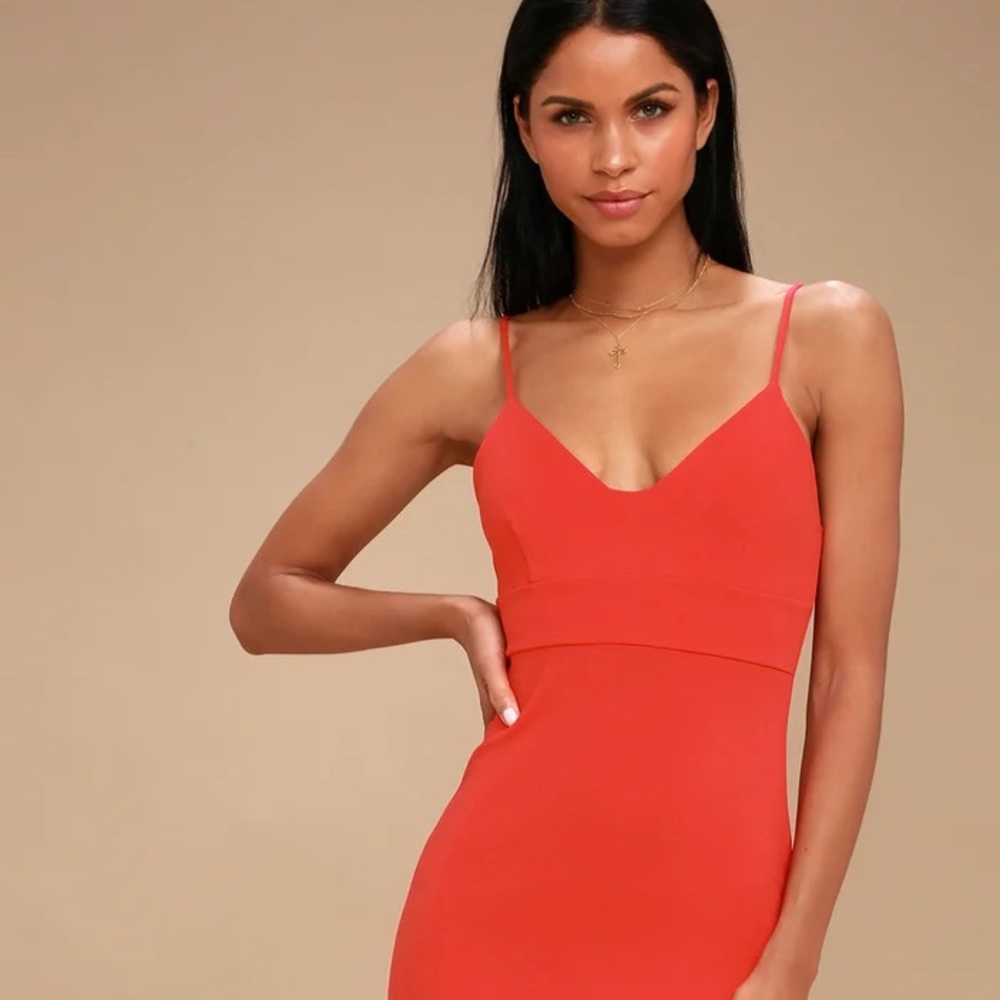 NWT Lulu’s Red Bodycon MIDI dress